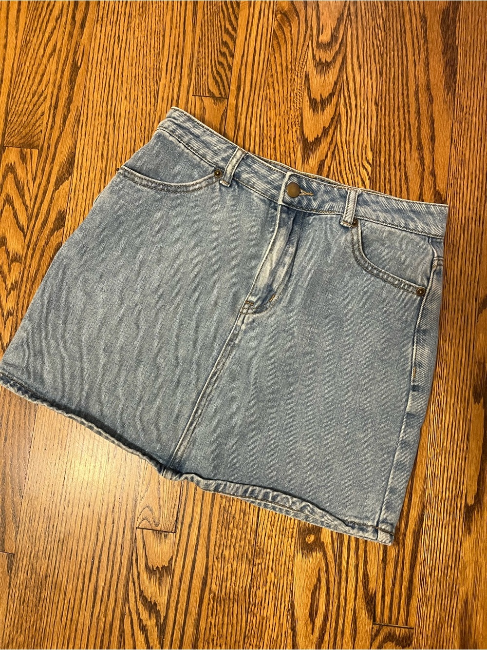 Forever 21- Light Wash Denim Mini Skirt - Classic Blue